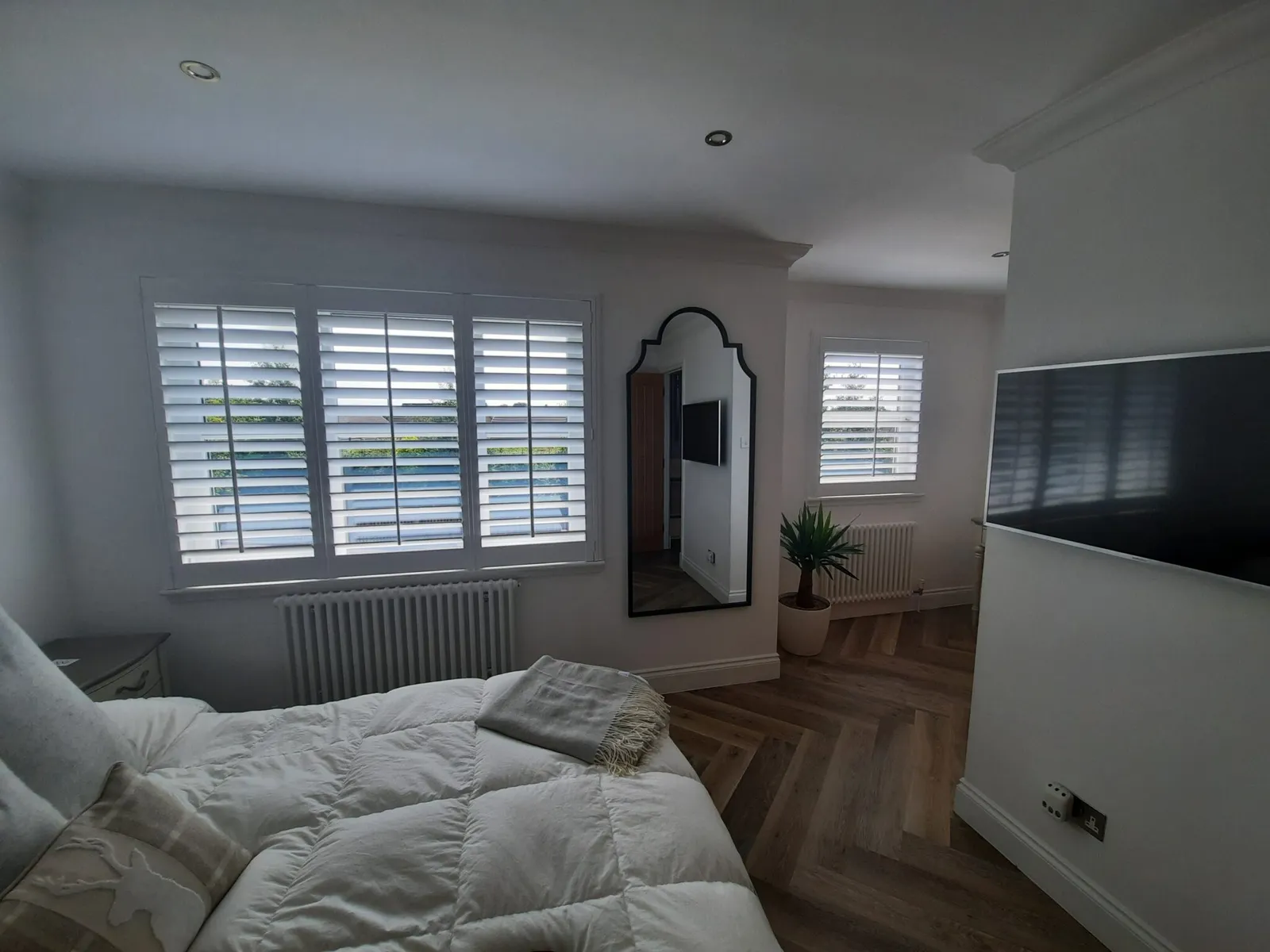 Coastal-Resistant Shutters: Durable Choices for Seaside Scottish Homes